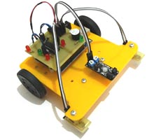 Mini Arduino Robot Moving Between Lines and Detecting Obstacles
