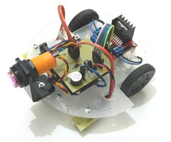 Arduino Robot Moving Between Lines and Detecting Obstacles